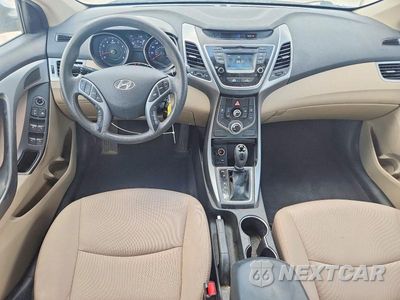 Zdjęcie 8 z 12 samochodu: 2016 HYUNDAI ELANTRA SE VIN:5NPDH4AE0GH656806 - miniatura