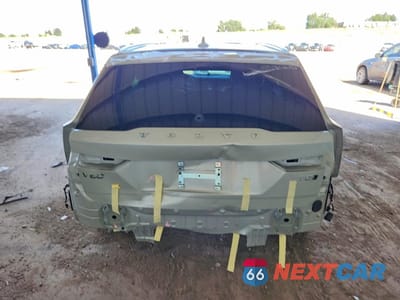 Zdjęcie 6 z 12 samochodu: 2020 VOLVO V60 CROSS COUNTRY T5 MOMENTUM VIN:YV4102WK7L1030195 - miniatura