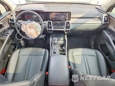 Zdjęcie 8 z 13 samochodu: 2021 KIA SORENTO EX VIN:5XYRHDLF8MG023971 - miniatura