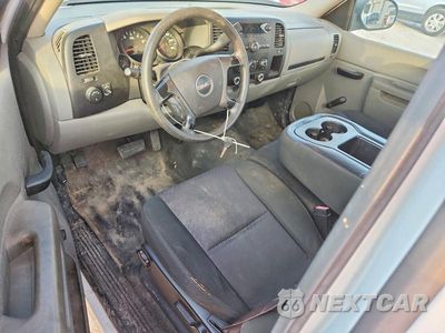 Zdjęcie 8 z 12 samochodu: 2013 GMC SIERRA C1500 VIN:1GTN1TEA7DZ236569 - miniatura
