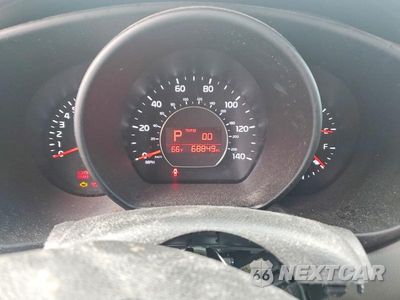 Zdjęcie 9 z 12 samochodu: 2014 KIA SOUL BASE VIN:KNDJN2A29E7735785 - miniatura
