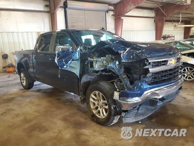Czwarte zdjęcie samochodu z boku: 2023 CHEVROLET SILVERADO K1500 LT VIN:3GCPDDEK5PG195071 - miniatura
