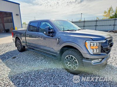 Czwarte zdjęcie samochodu z boku: 2021 FORD F150 SUPERCREW VIN:1FTFW1ED2MFD11085 - miniatura