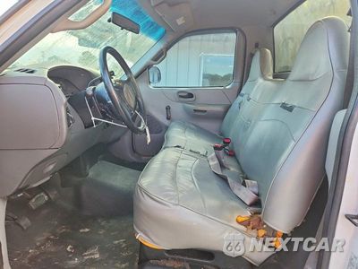 Zdjęcie 7 z 13 samochodu: 2000 FORD F150 VIN:1FTZF1728YNB19772 - miniatura