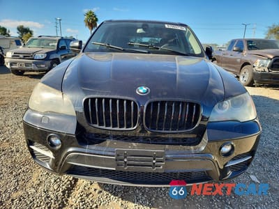 Piąte zdjęcie samochodu w środku: 2011 BMW X5 XDRIVE35I VIN:5UXZV4C50BL739084 - miniatura