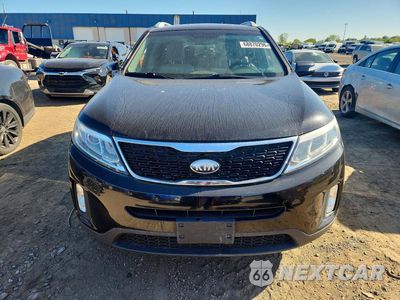Piąte zdjęcie samochodu w środku: 2014 KIA SORENTO LX VIN:5XYKT4A65EG482041 - miniatura