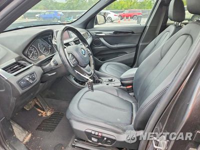 Zdjęcie 7 z 14 samochodu: 2018 BMW X1 XDRIVE28I VIN:WBXHT3C30J5K28704 - miniatura