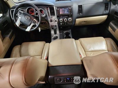 Zdjęcie 8 z 14 samochodu: 2016 TOYOTA SEQUOIA SR5 VIN:5TDBW5G1XGS137067 - miniatura