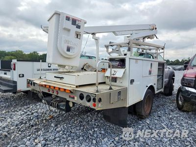 Trzecie zdjęcie samochodu z tyłu: 2014 FORD F450 SUPER DUTY BUCKET TRUCK VIN:1FDUF4GY7EEB29863 - miniatura