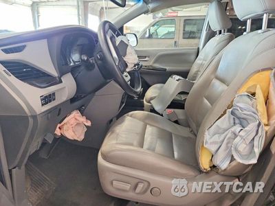 Zdjęcie 7 z 13 samochodu: 2015 TOYOTA SIENNA XLE PREMIUM 7-PASSENGER VIN:5TDDK3DC0FS094792 - miniatura
