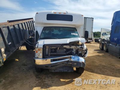Piąte zdjęcie samochodu w środku: 2018 FORD E350 SHUTTLE BUS VIN:1FDEE3FS1JDC24112 - miniatura