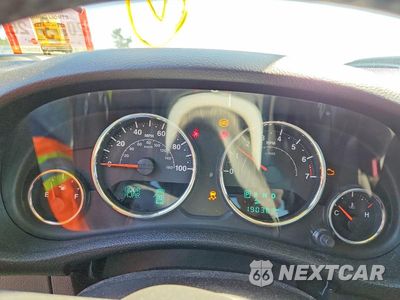 Zdjęcie 9 z 12 samochodu: 2016 JEEP WRANGLER UNLIMITED SPORT VIN:1C4BJWDG6GL304183 - miniatura