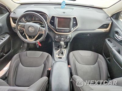 Czwarte zdjęcie samochodu z boku: 2015 JEEP CHEROKEE LATITUDE VIN:1C4PJLCS4FW657268 - miniatura