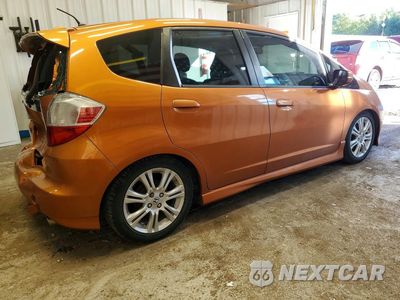 Trzecie zdjęcie samochodu z tyłu: 2010 HONDA FIT SPORT VIN:JHMGE8G42AS013750 - miniatura