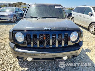 Piąte zdjęcie samochodu w środku: 2016 JEEP PATRIOT SPORT VIN:1C4NJPBAXGD583035 - miniatura