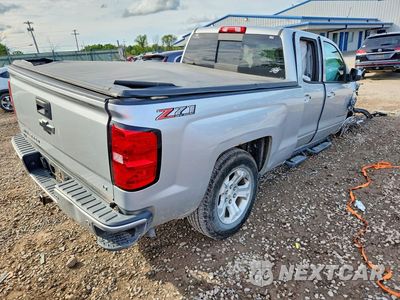 Trzecie zdjęcie samochodu z tyłu: 2018 CHEVROLET SILVERADO K1500 LT VIN:1GCVKREC7JZ193753 - miniatura