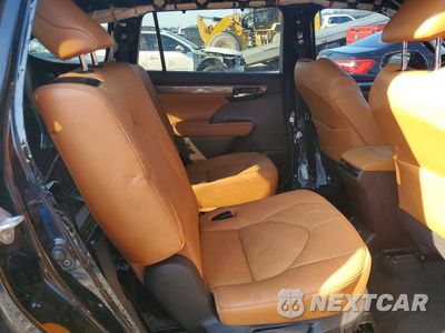 Zdjęcie 11 z 14 samochodu: 2021 TOYOTA HIGHLANDER PLATINUM VIN:5TDFZRBHXMS118146 - miniatura