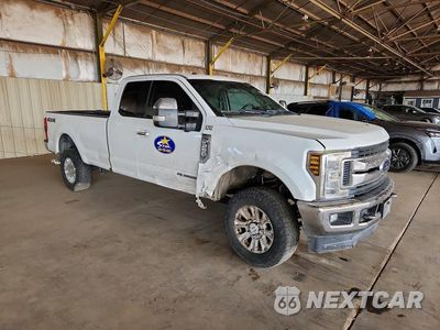 Czwarte zdjęcie samochodu z boku: 2018 FORD F250 SUPER DUTY VIN:1FT7X2BT6JEB20984 - miniatura