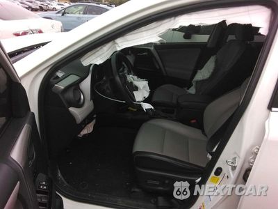 Zdjęcie 7 z 12 samochodu: 2017 TOYOTA RAV4 HV LIMITED VIN:JTMDJREV1HD104878 - miniatura