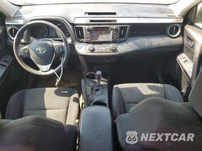 Zdjęcie 8 z 13 samochodu: 2018 TOYOTA RAV4 HYBRID LE VIN:JTMRJREV1JD190317 - miniatura