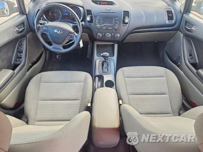 Zdjęcie 8 z 12 samochodu: 2015 KIA FORTE EX VIN:KNAFX4A82F5319930 - miniatura