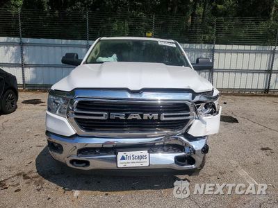 Piąte zdjęcie samochodu w środku: 2020 RAM 1500 BIG HORN/LONE STAR VIN:1C6SRFFT1LN271120 - miniatura