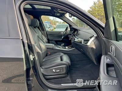 Piąte zdjęcie samochodu w środku: 2021 BMW X5 XDRIVE40I VIN:5UXCR6C04M9G98133 - miniatura