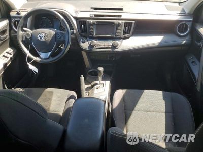 Zdjęcie 8 z 13 samochodu: 2018 TOYOTA RAV4 XLE VIN:2T3WFREV5JW479787 - miniatura