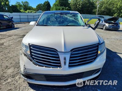 Piąte zdjęcie samochodu w środku: 2018 LINCOLN MKT VIN:2LMHJ5AT8JBL01072 - miniatura