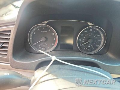 Zdjęcie 9 z 13 samochodu: 2017 HYUNDAI ELANTRA LIMITED VIN:5NPD84LF3HH003801 - miniatura