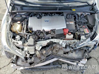 Zdjęcie 11 z 13 samochodu: 2016 TOYOTA PRIUS FOUR TOURING VIN:JTDKARFU6G3010027 - miniatura