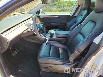 Zdjęcie 7 z 13 samochodu: 2023 TESLA MODEL Y VIN:7SAYGAEE2PF627919 - miniatura
