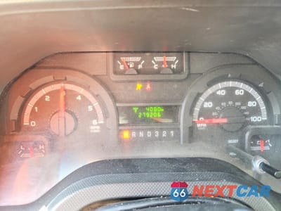 Zdjęcie 9 z 13 samochodu: 2013 FORD ECONOLINE E350 SUPER DUTY CUTAWAY VAN VIN:1FDWE3FLXDDB15942 - miniatura
