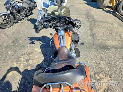 Zdjęcie 6 z 9 samochodu: 2008 HARLEY-DAVIDSON FLHTCUI 105TH ANNIVERSARY EDITION VIN:1HD1FC4488Y611679 - miniatura