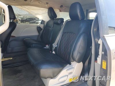 Zdjęcie 11 z 13 samochodu: 2014 TOYOTA SIENNA XLE 8-PASSENGER VIN:5TDYK3DC9ES499713 - miniatura