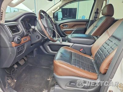 Zdjęcie 7 z 12 samochodu: 2019 NISSAN TITAN XD PLATINUM RESERVE VIN:1N6BA1F45KN514368 - miniatura