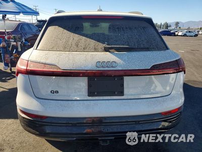 Zdjęcie 6 z 13 samochodu: 2024 AUDI Q8 E-TRON PREMIUM PLUS VIN:WA15AAGE8RB053521 - miniatura