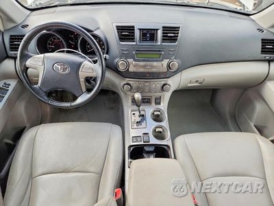 Zdjęcie 8 z 14 samochodu: 2010 TOYOTA HIGHLANDER SE VIN:5TDJK3EH7AS024535 - miniatura