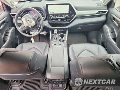 Zdjęcie 8 z 12 samochodu: 2026 TOYOTA HIGHLANDER HYBRID PLATINUM VIN:5TDEBRCHXTS713415 - miniatura