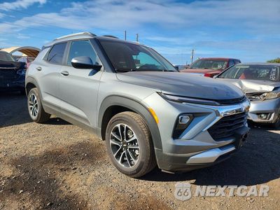 Czwarte zdjęcie samochodu z boku: 2026 CHEVROLET TRAILBLAZER LT VIN:KL79MPSL0TB214505 - miniatura