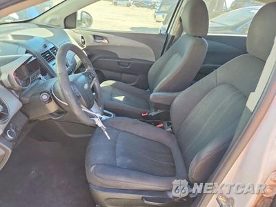 Zdjęcie 7 z 12 samochodu: 2016 CHEVROLET SONIC LT VIN:1G1JC5SG9G4160621 - miniatura