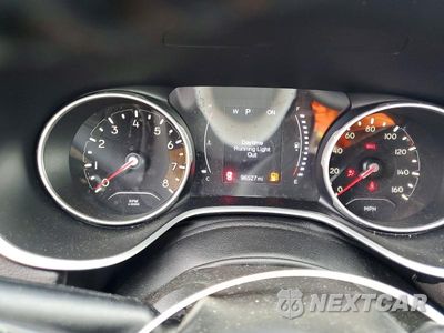 Zdjęcie 9 z 13 samochodu: 2020 JEEP COMPASS LATITUDE VIN:3C4NJDBB3LT158221 - miniatura
