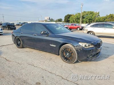 Czwarte zdjęcie samochodu z boku: 2014 BMW 750 I VIN:WBAYA8C55ED228398 - miniatura