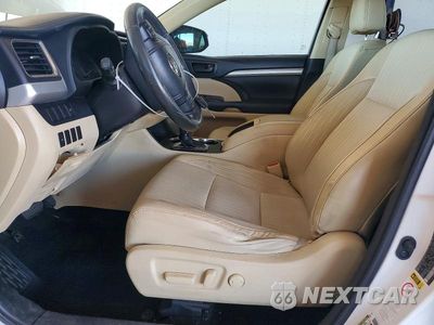 Zdjęcie 7 z 13 samochodu: 2014 TOYOTA HIGHLANDER LE PLUS VIN:5TDZKRFH9ES020478 - miniatura
