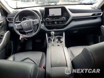 Zdjęcie 8 z 14 samochodu: 2023 TOYOTA HIGHLANDER XLE VIN:5TDKDRBH7PS503746 - miniatura