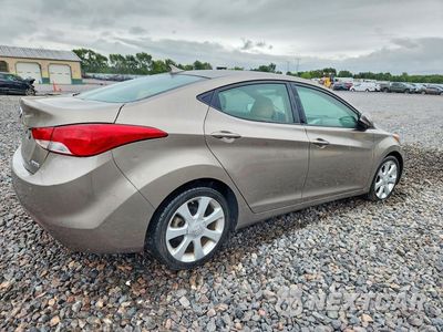 Trzecie zdjęcie samochodu z tyłu: 2013 HYUNDAI ELANTRA LIMITED VIN:5NPDH4AE4DH385440 - miniatura