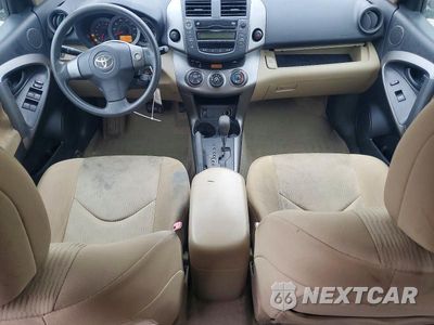 Zdjęcie 8 z 13 samochodu: 2010 TOYOTA RAV4 BASE VIN:JTMBF4DV7AD039781 - miniatura