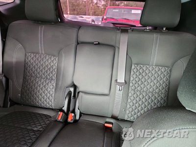 Zdjęcie 10 z 13 samochodu: 2020 CHEVROLET BLAZER 1LT VIN:3GNKBBRA7LS719423 - miniatura