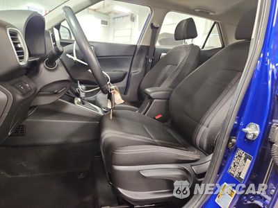 Zdjęcie 7 z 13 samochodu: 2023 HYUNDAI VENUE SEL VIN:KMHRC8A33PU250689 - miniatura