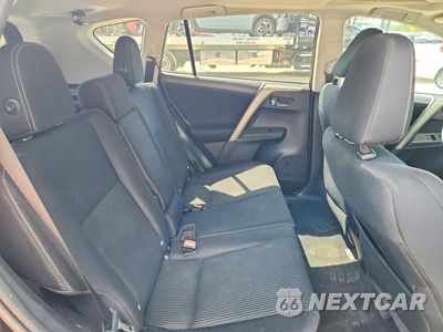 Zdjęcie 11 z 13 samochodu: 2015 TOYOTA RAV4 XLE VIN:2T3WFREV7FW193978 - miniatura
